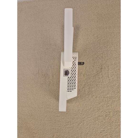 TP-Link AC1200 Wi-Fi Range Extender Model RE315 (White) - Picture 8 of 9